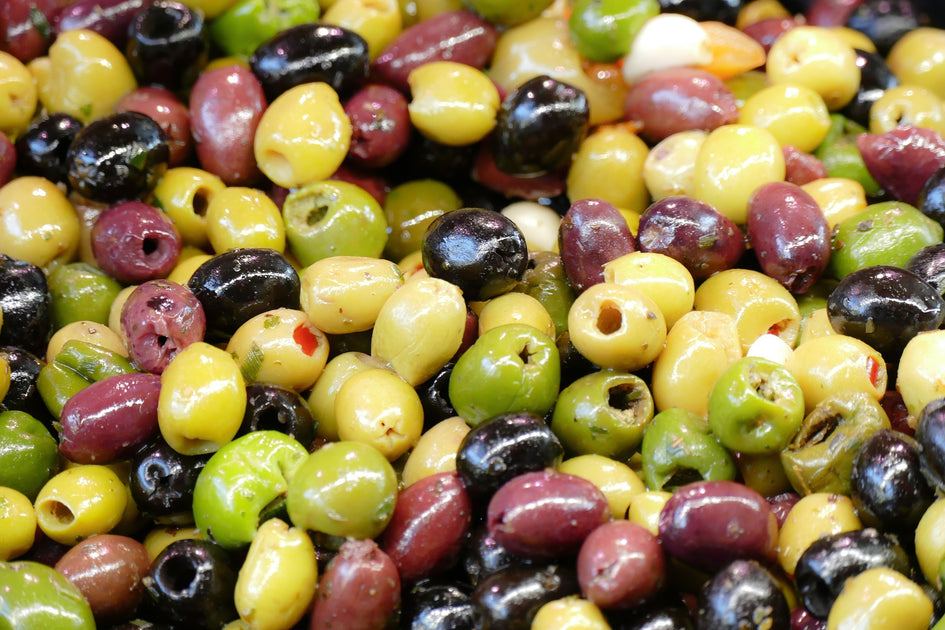 Quelle est la différence entre les olives noires et les vertes? Olive — free download